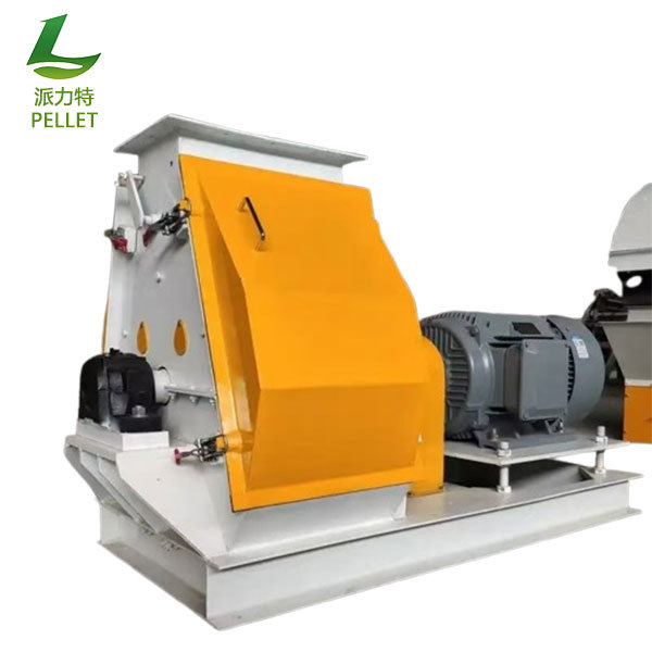 Wood chip hammer mill