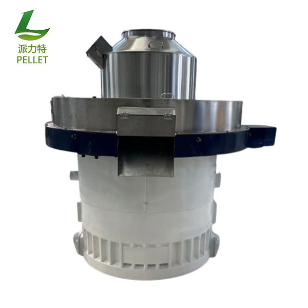Wood pellet molding machine