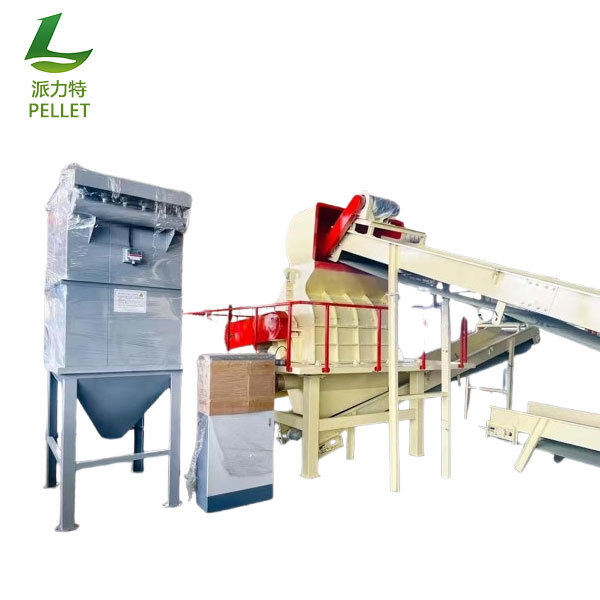 Wood sawdust hammer mill