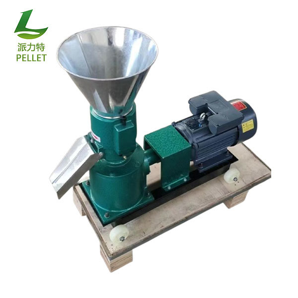 Animal feed pellet machine making