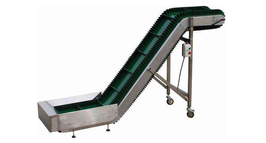 Large angle conveyor