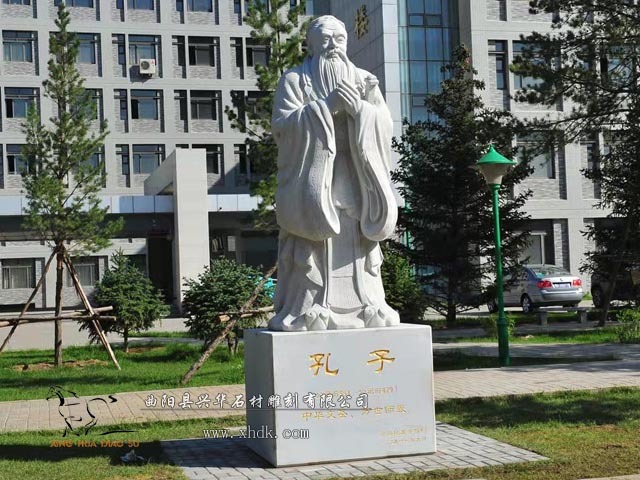 孔子像