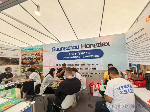 The 3rd phase of the Canton Fair came to a successful conclusion, with customers and the company jointly appreciating the splendor of Hongde | Marine export logistics