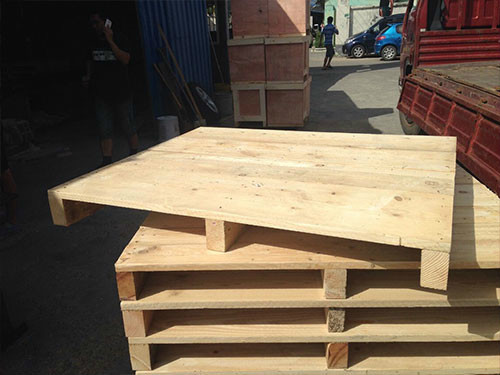 Global trade essentials: types and advantages of export wooden pallets