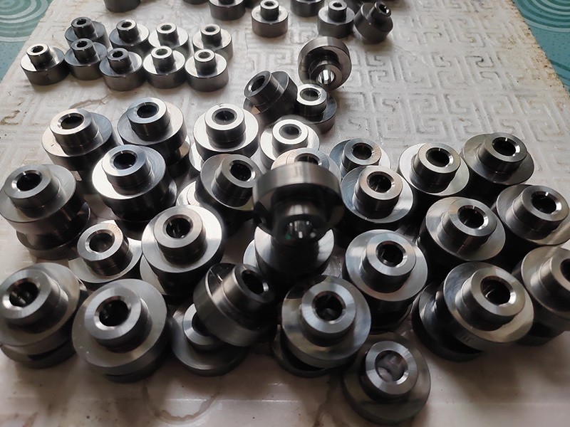 Advantages of tungsten steel mold