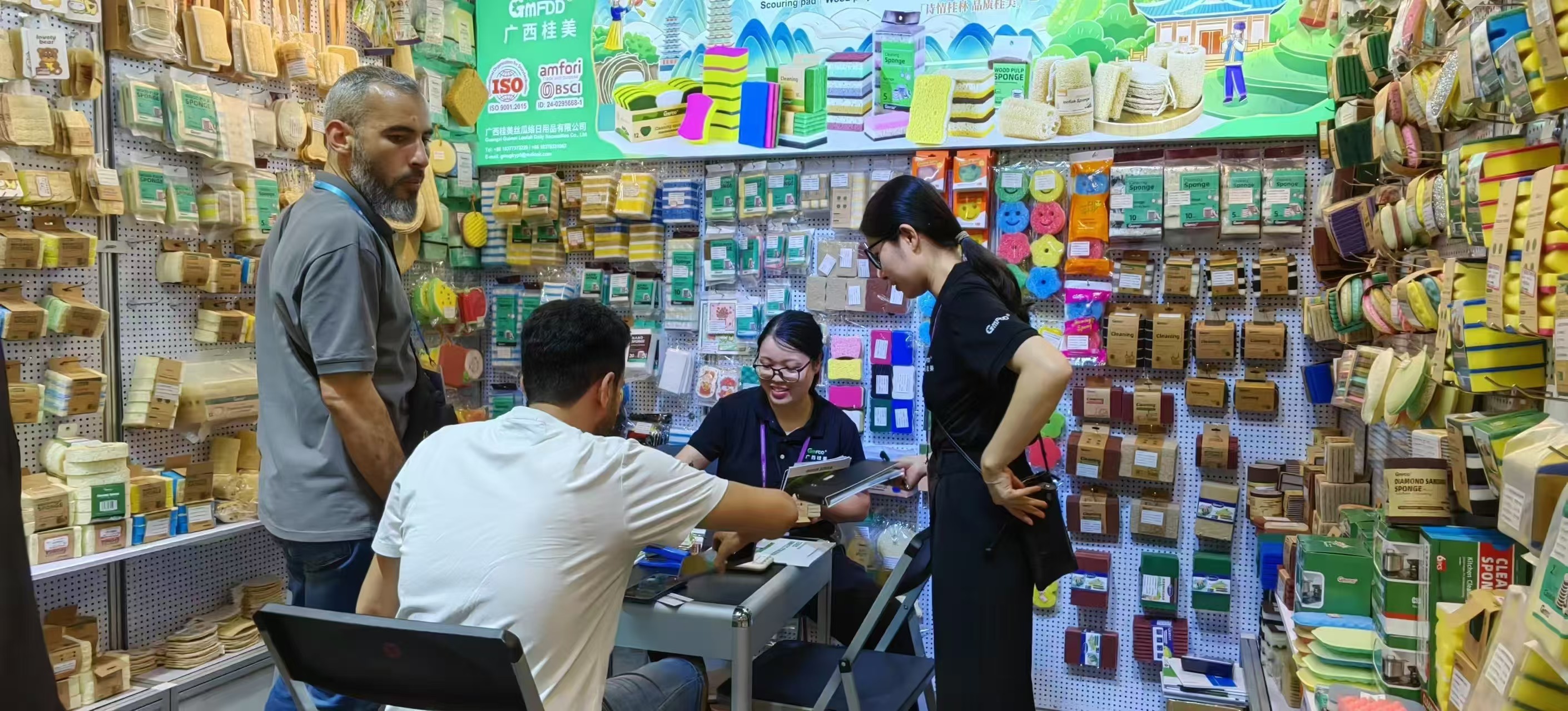第137届广交会精彩瞬间：桂美丝瓜络日用品见证匠心传承