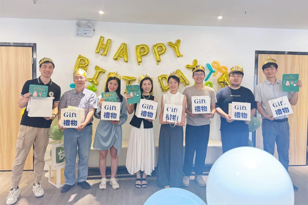 创想所举办七月生日会 共庆温馨时刻