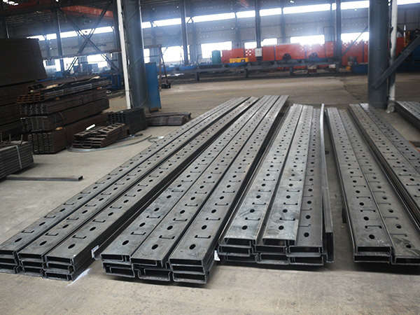 Secondary beam Secondary beam