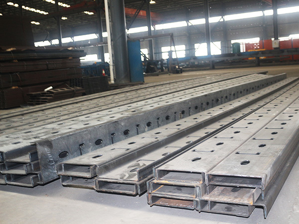 Secondary beam Secondary beam