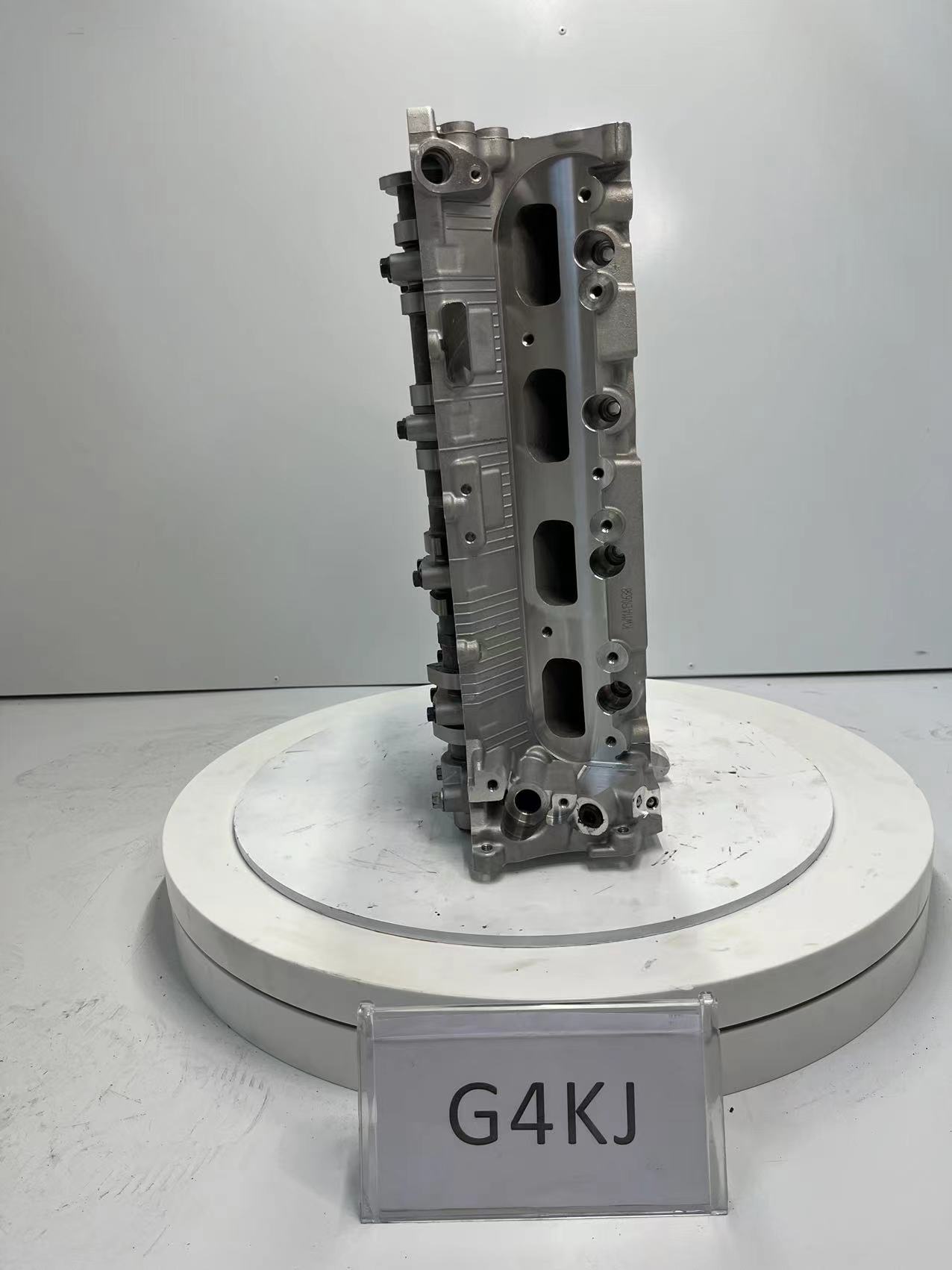Modern cylinder head G4KJ2.4