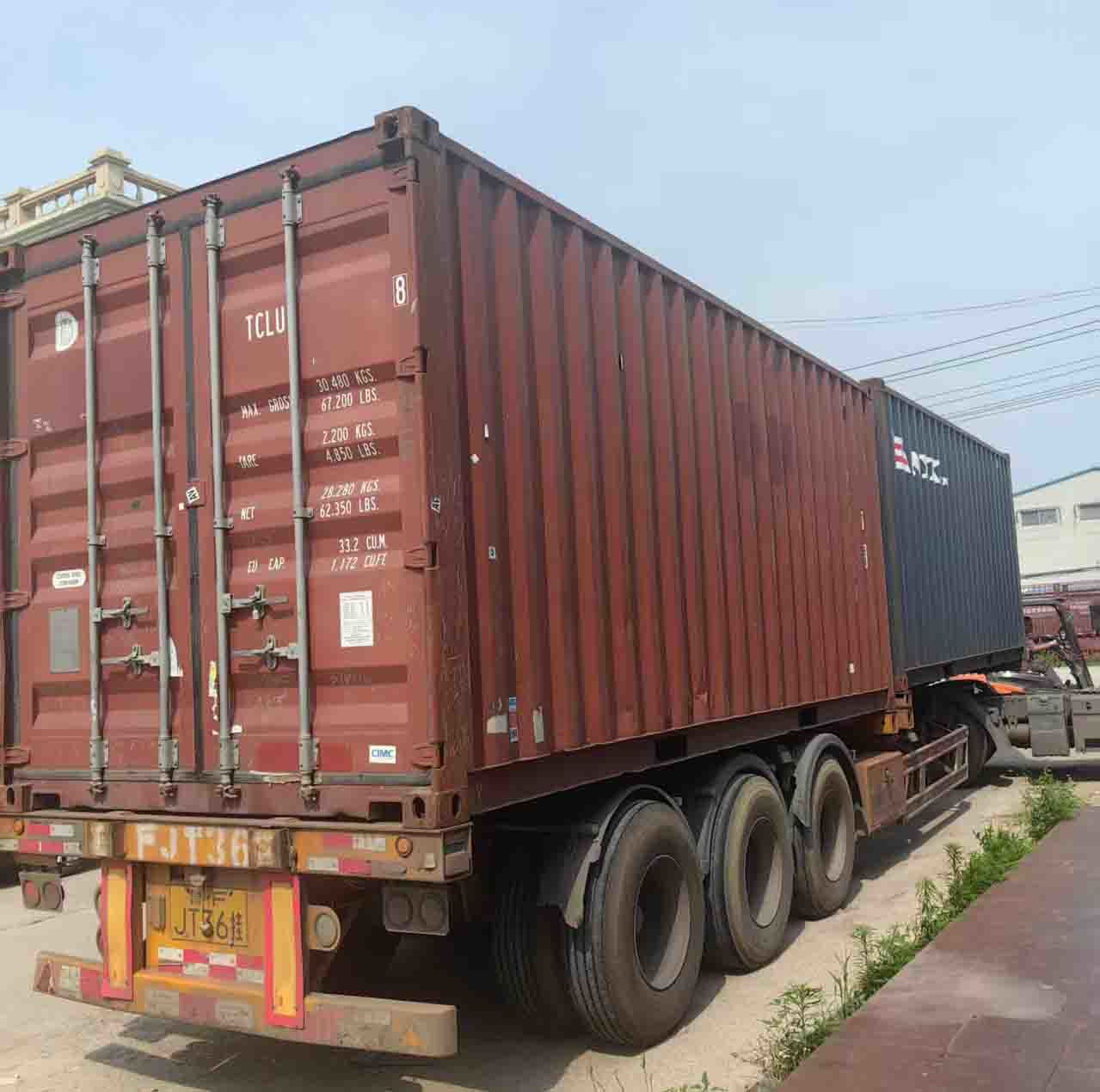 Repeated Shipments of Hydraulic Breakers and Drilling Rod Accessories in Containers Repeated Shipments of Hydraulic Breakers and Drilling Rod Accessories in Containers