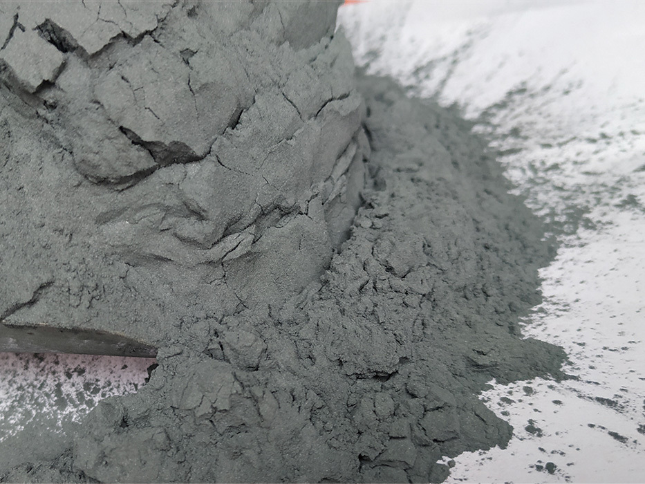 Silicon carbide for thermal insulation materials