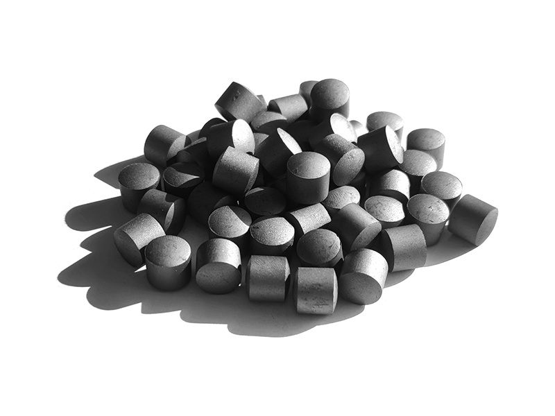 Silicon carbide grinding balls