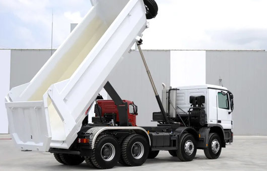 The difference between full trailer truck and semi-trailer truck maintenance
