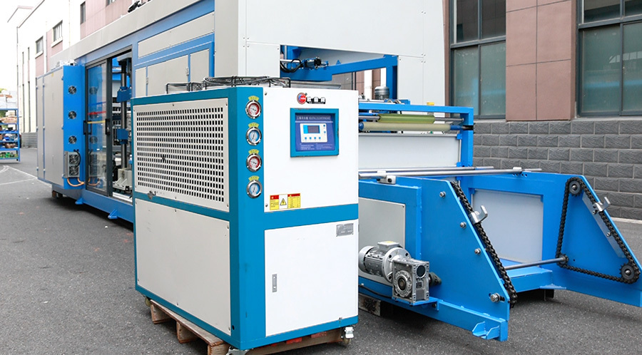 Top Benefits of Investing in a Durable Plastic Vacuum Forming Machine