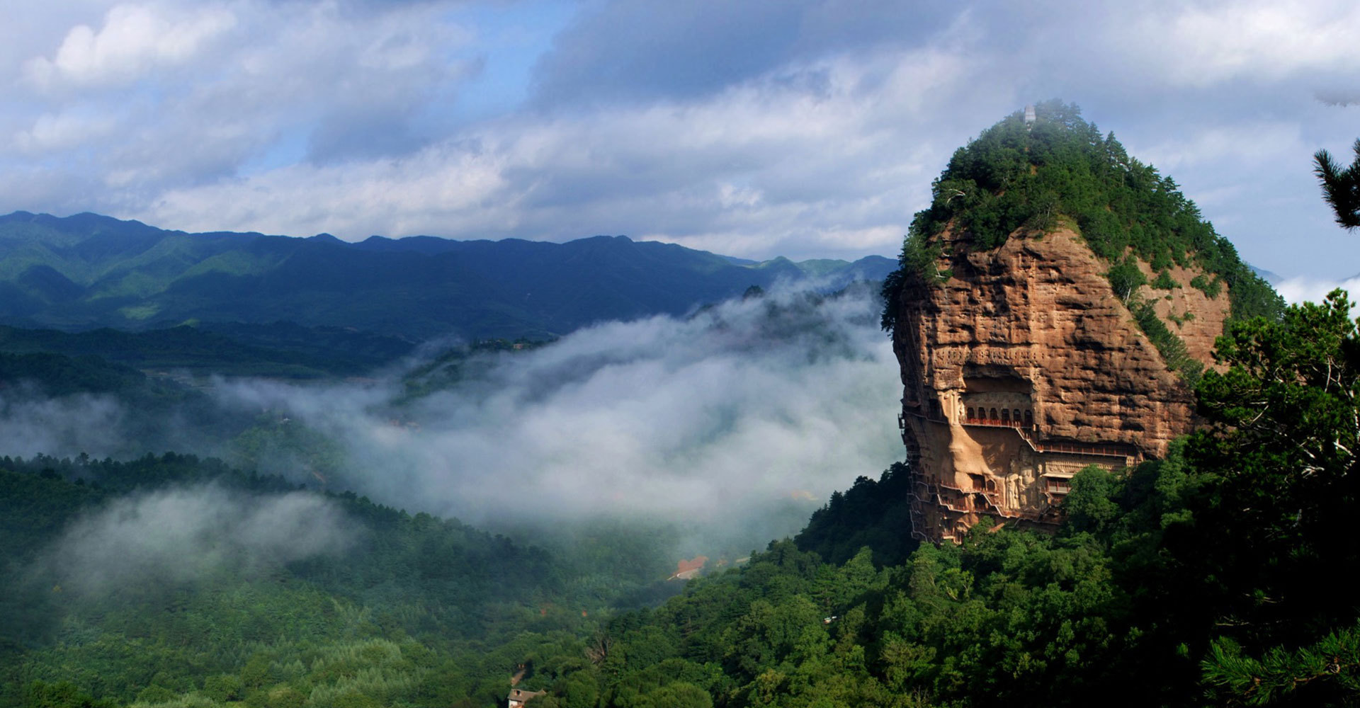 醉美麥積山