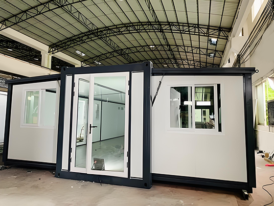 Expandable Container House