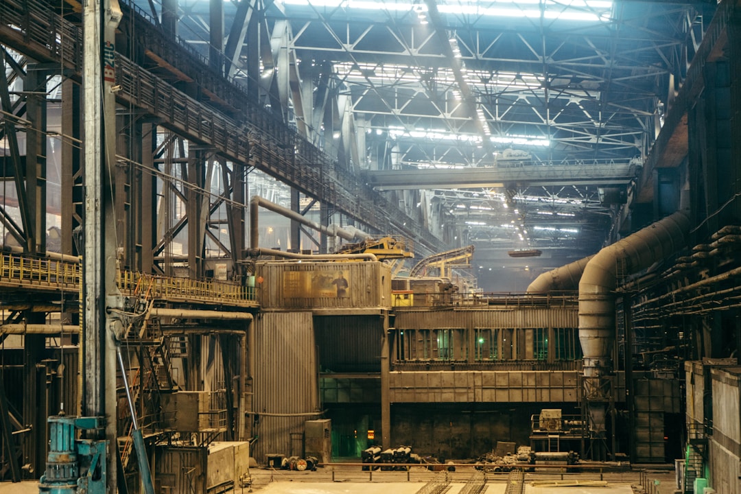 What are the main reasons for building heavy steel structure factories in the Philippines?