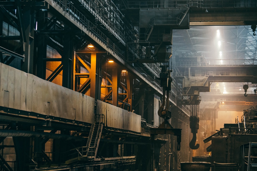 The possible impact of the decline in steel PMI on the overall economy