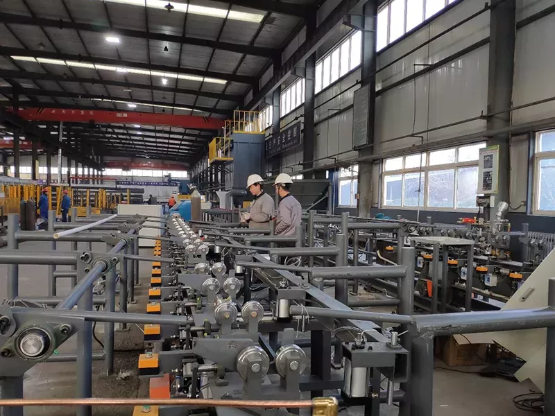 Oil-purping light rod spray welding remelting production line