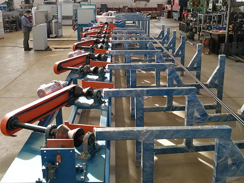 Pumping rod cleaning