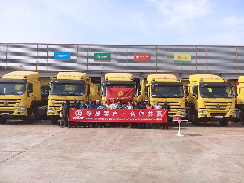 Sinotruk's mining vehicles are delivered to users in batches, and a new service journey begins