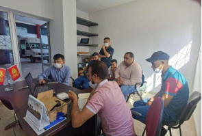SINOTRUK engineers provide training for users
