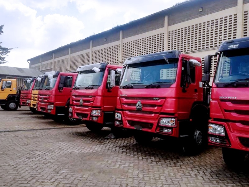 HOWO dump trucks neatly arranged waiting for customers