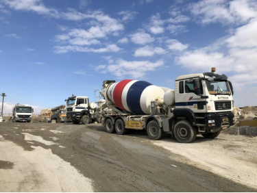 It broke into the Egyptian high-end mixer truck market and became the first Chinese supplier to Egypt's CEMEX Company besides Mercedes-Benz and Scania.