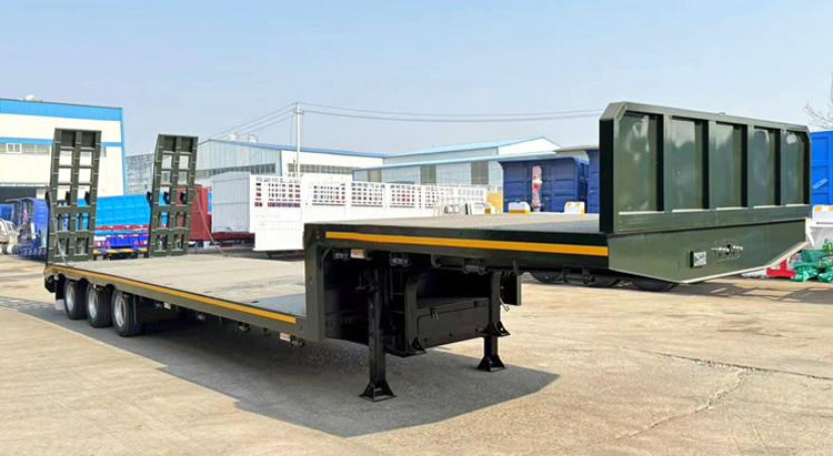 Sinotruck Low Bed Semi Trailer Truck