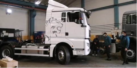 Deliver repaired vehicles to customers