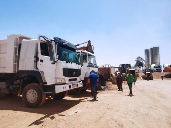 New car delivery on-site inspection and training.