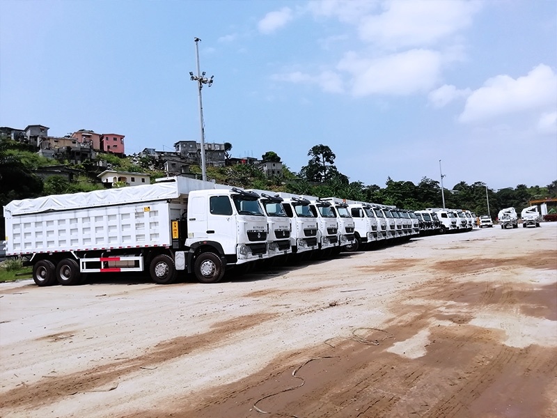 Successfully delivered 33 8x4 dump trucks to a customer in Gabon