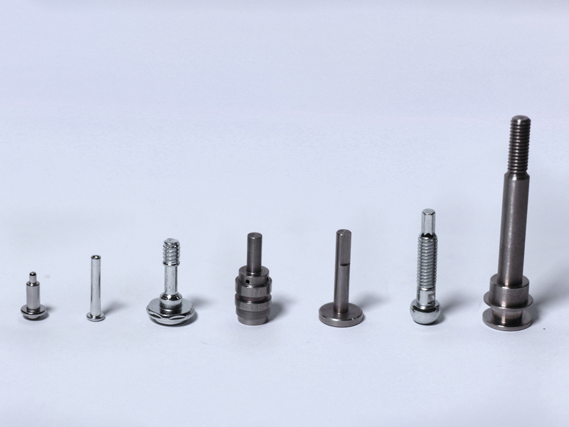Connecting flanges and cold heading parts