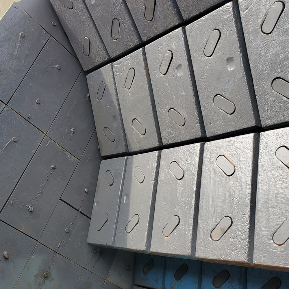 How to Correctly Choose Suitable Crusher Accessories for Different Types of Ores?