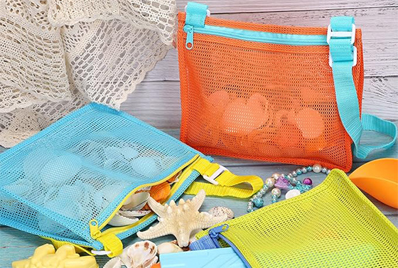 What are the functions of a beach bag