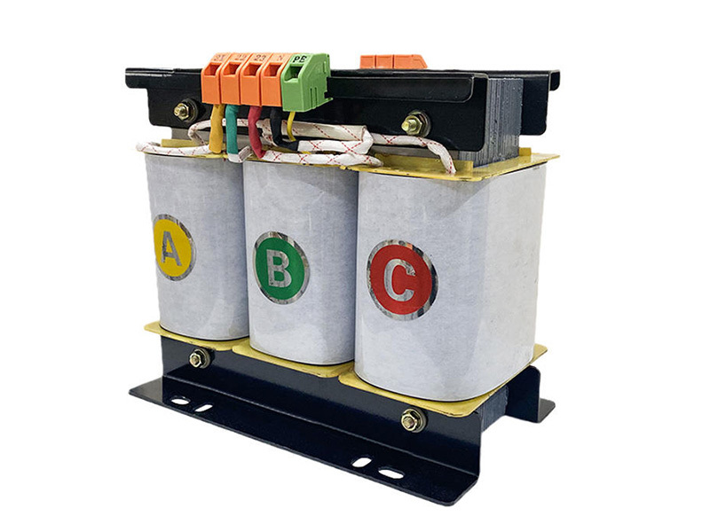 Three-phase transformer