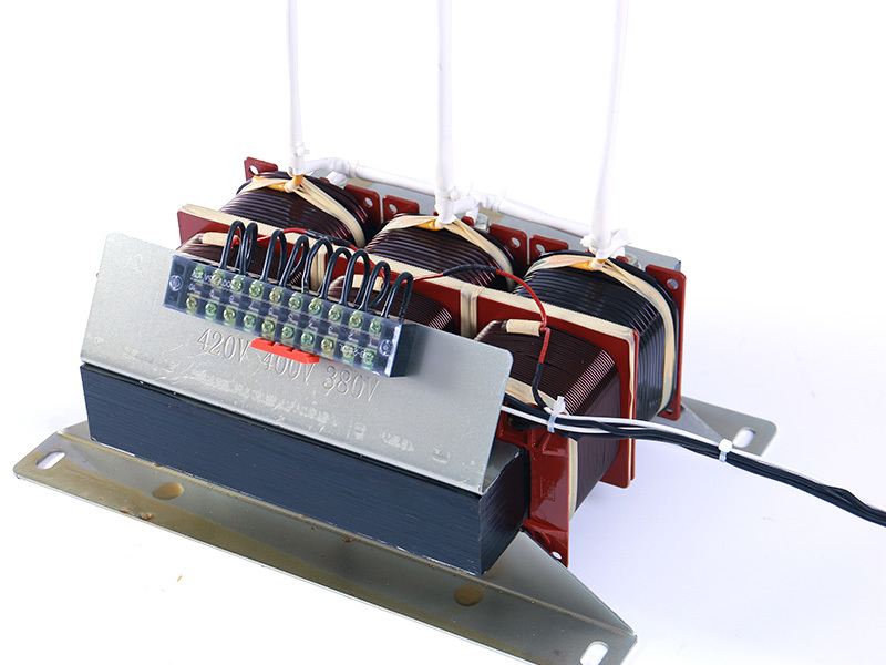 Three-phase transformer