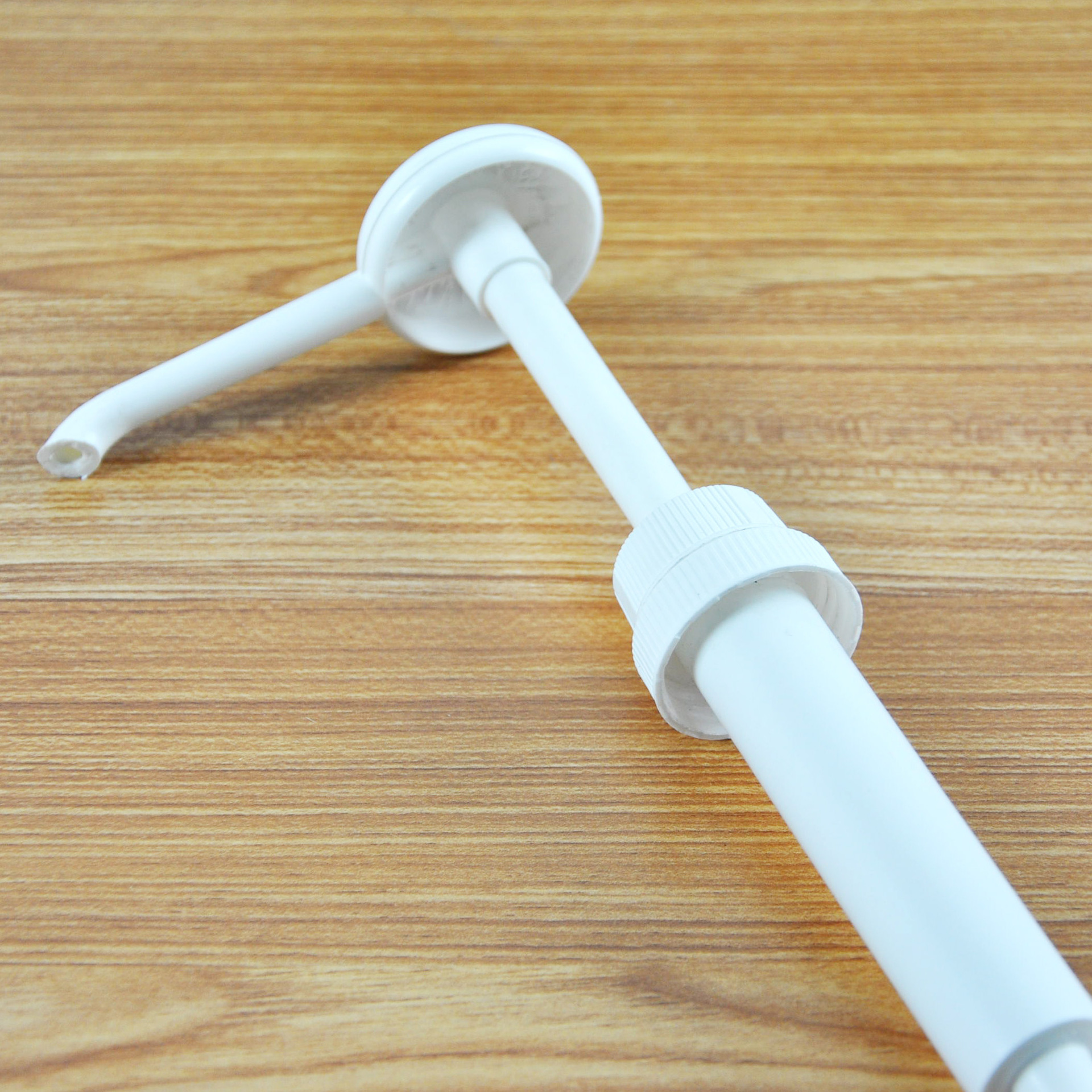 Deluxe 1 oz.Plastic Pail Pump 901