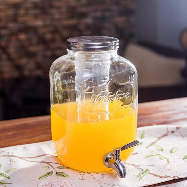 Wholesale 2 Gallon Glass Beverage Dispenser with Ice and Fruit Infusers for juice and ice drink 