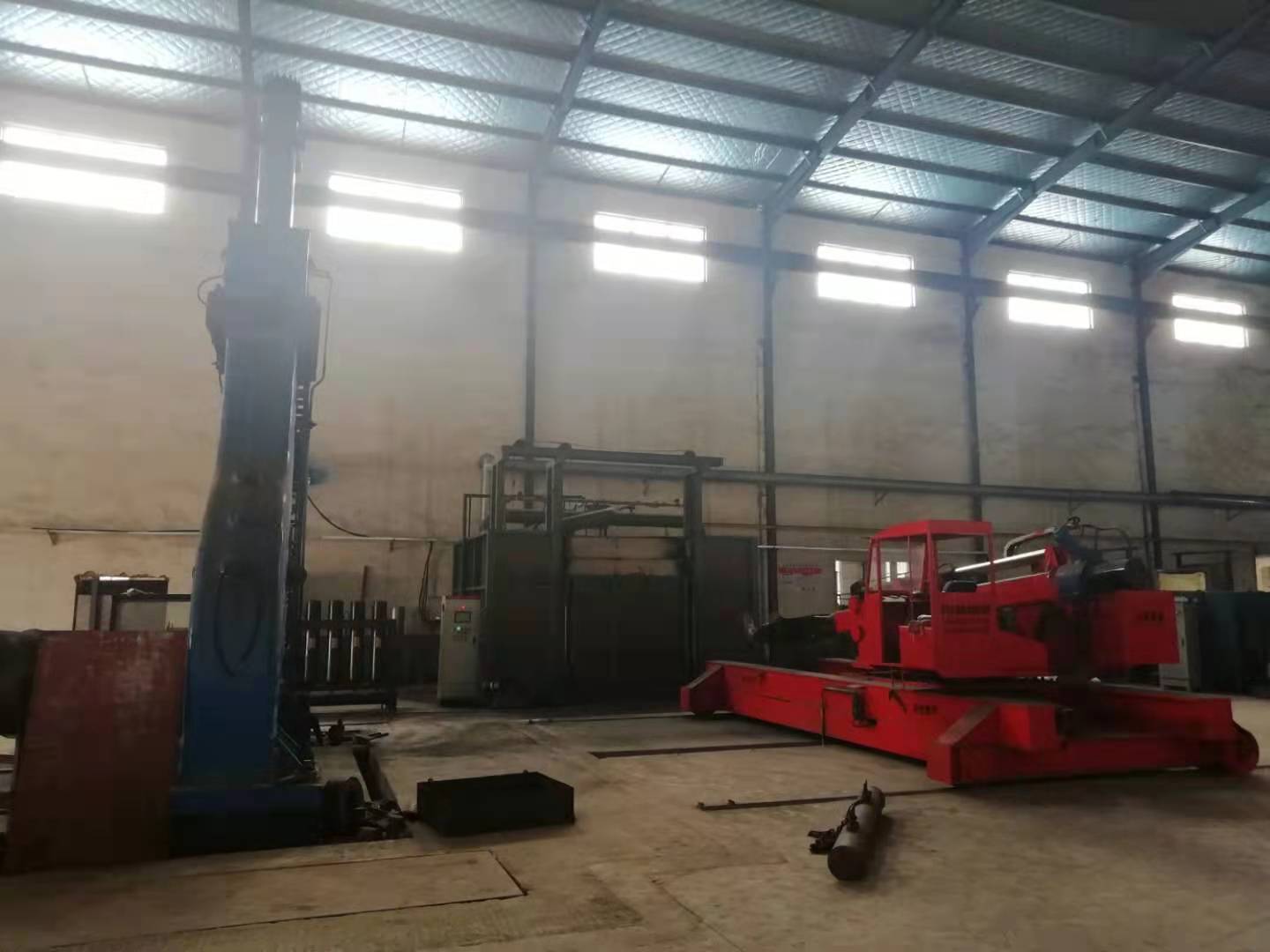 山东丰年模具制造有限公司新增5吨双臂液压锤