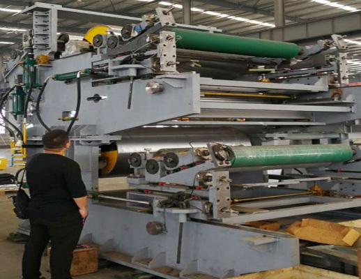 Double-layer three-head fine coating machine