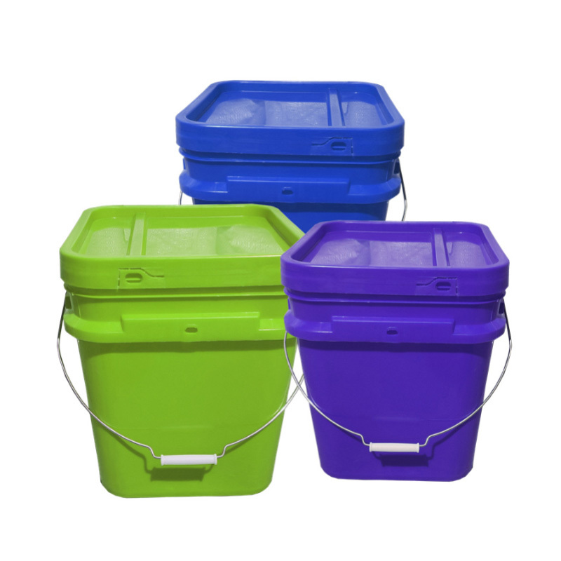 Square bucket