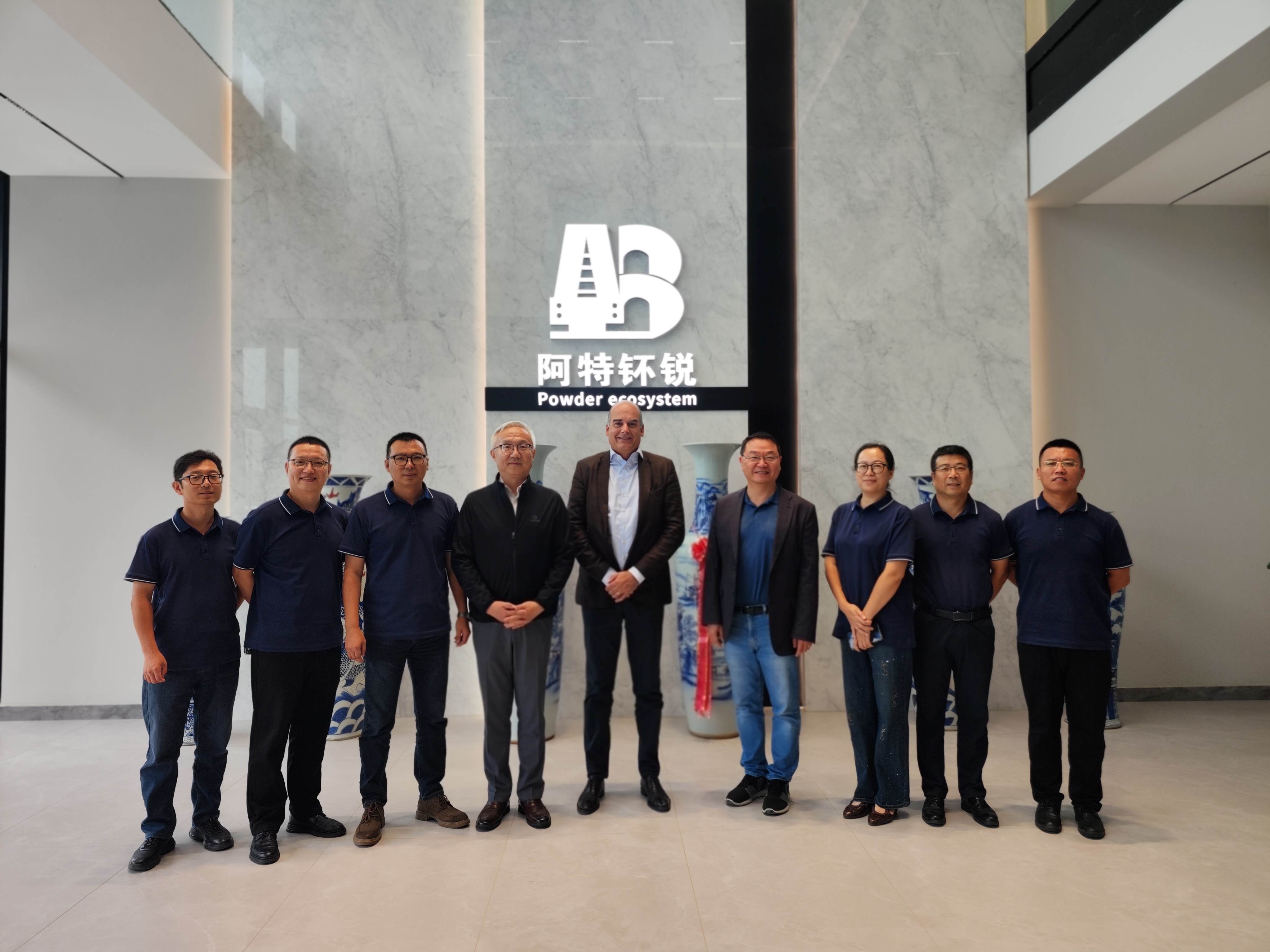 【国际合作 | 云顶yd2333官网迎来美国Duravant集团高层考察，共探全球合作新机遇】