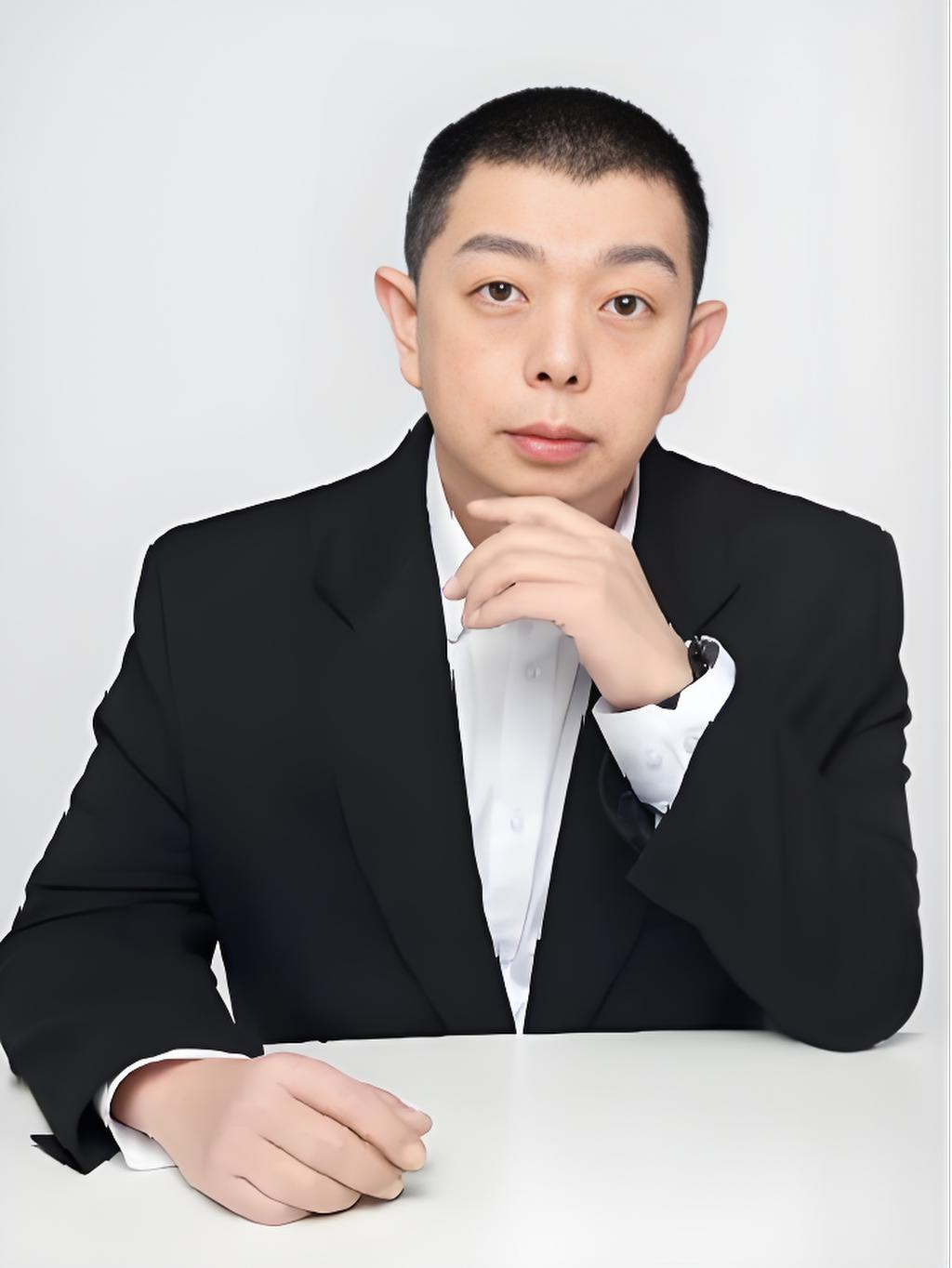 张莹 张莹