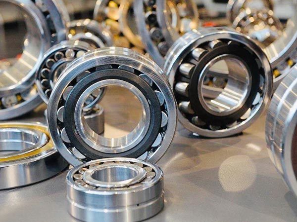 How to connect bearings and shafts