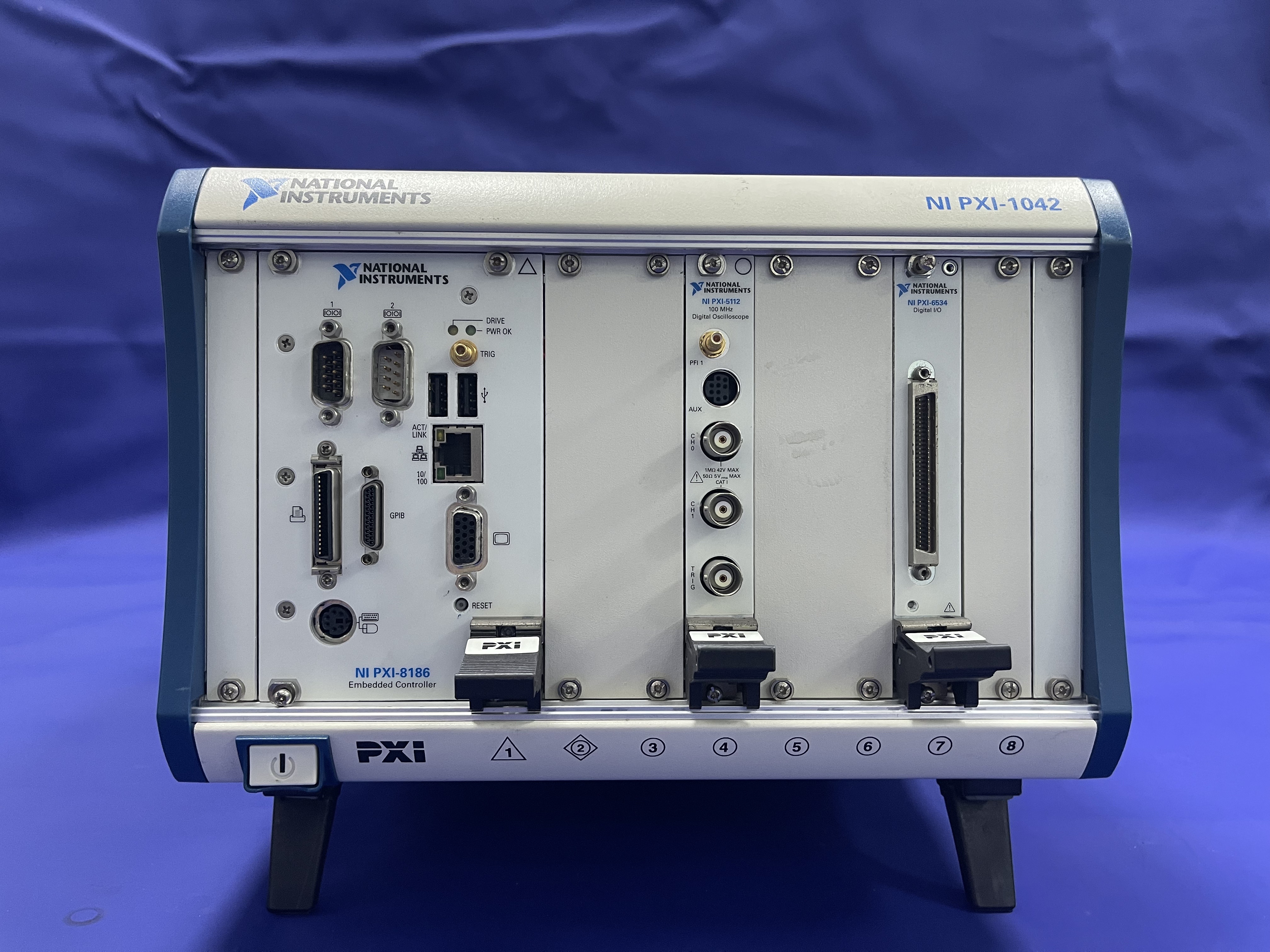 PXI-1042