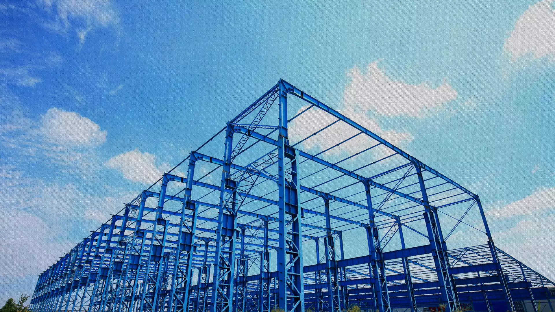 A large-scale steel structure manufacturing enterprise in China