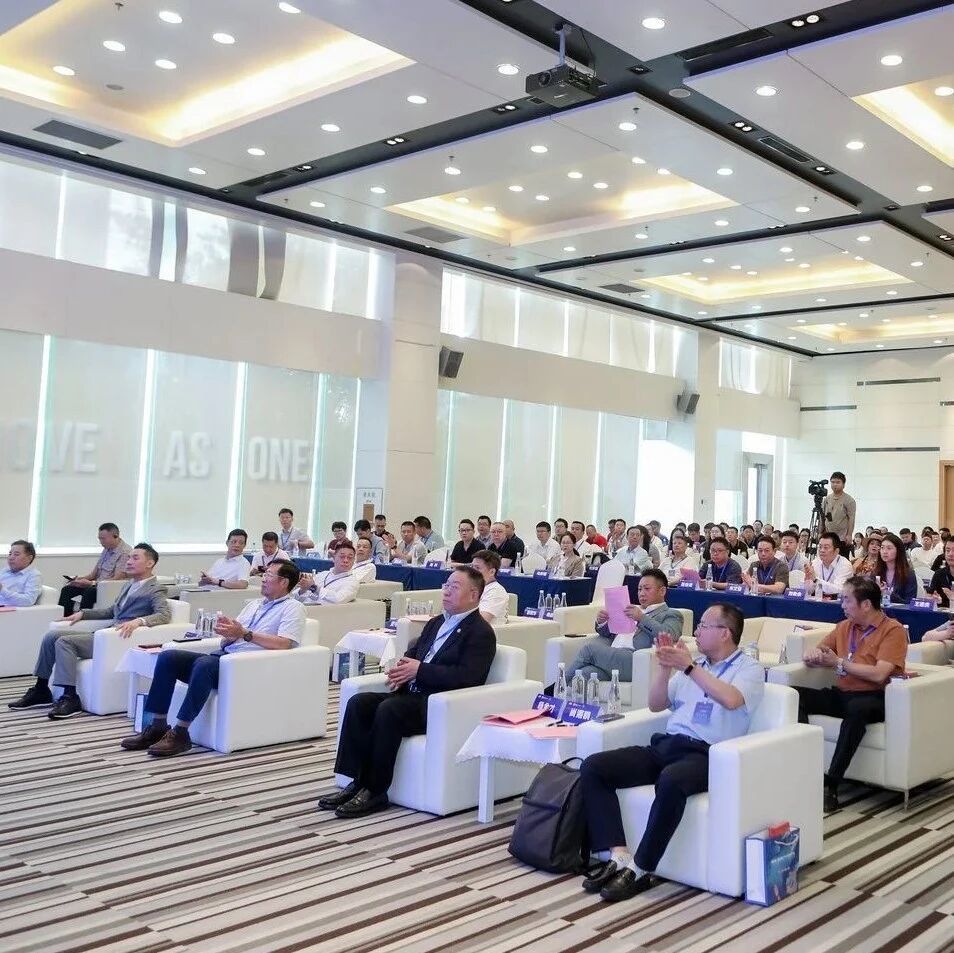 深圳市虚拟现实产业联合会十周年盛典暨 2025 年会员代表大会圆满召开 深圳市虚拟现实产业联合会十周年盛典暨 2025 年会员代表大会圆满召开