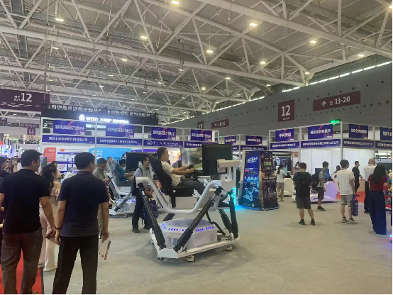 燃爆12号馆，联合会携会员企业共绘“AI+VR”梦幻未来！
